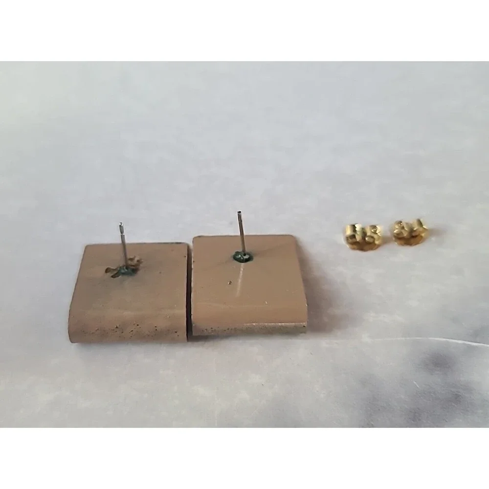 Vintage Beige Enamel Hammered Stud Earrings